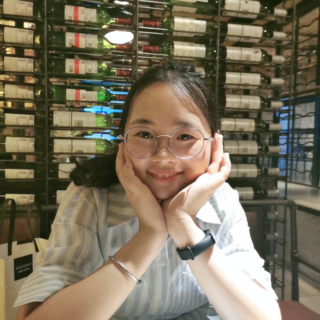 小兔子蹁跹大方的照片
