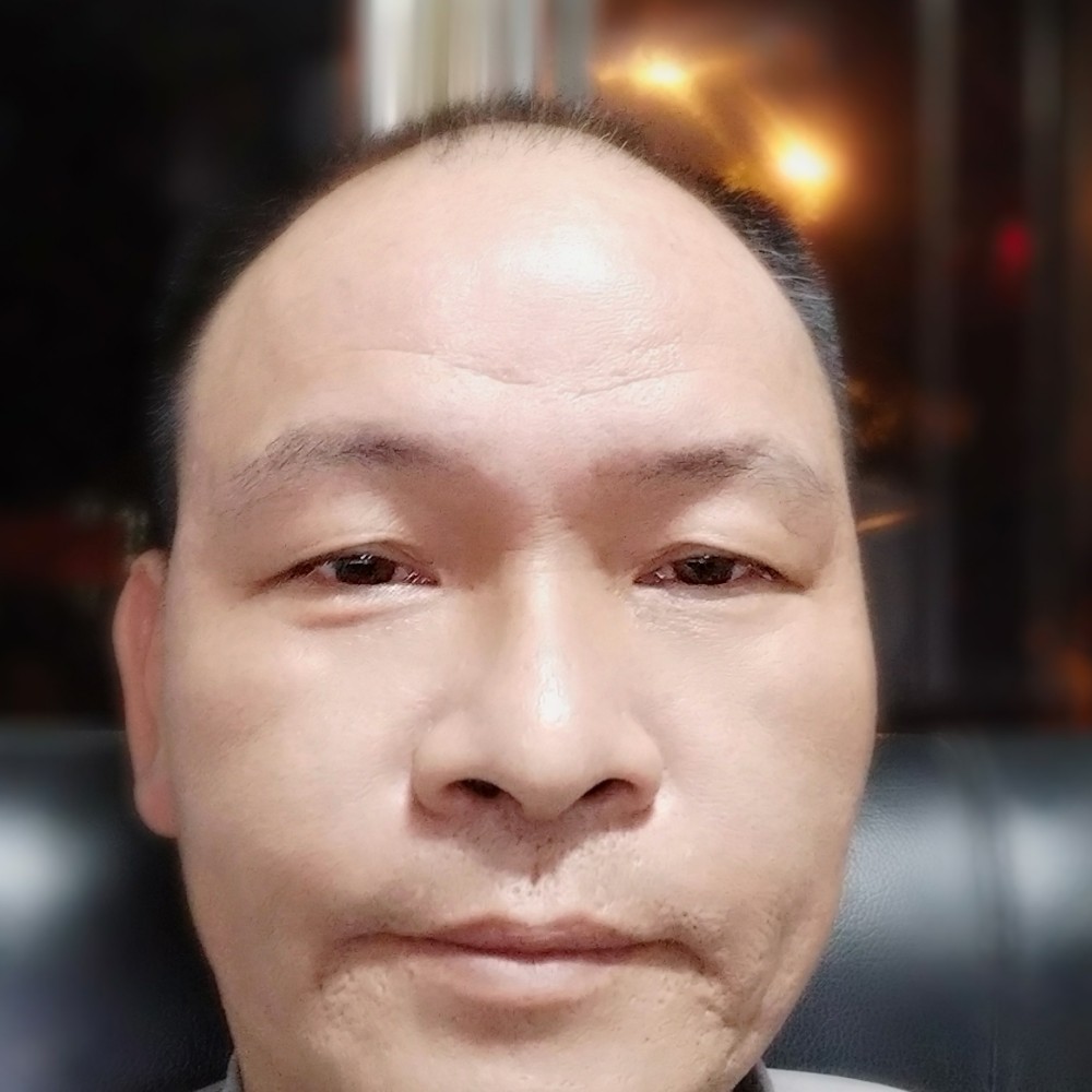 邱宝加的照片