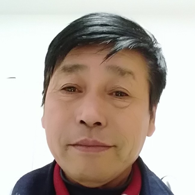 无垠超短裙的照片
