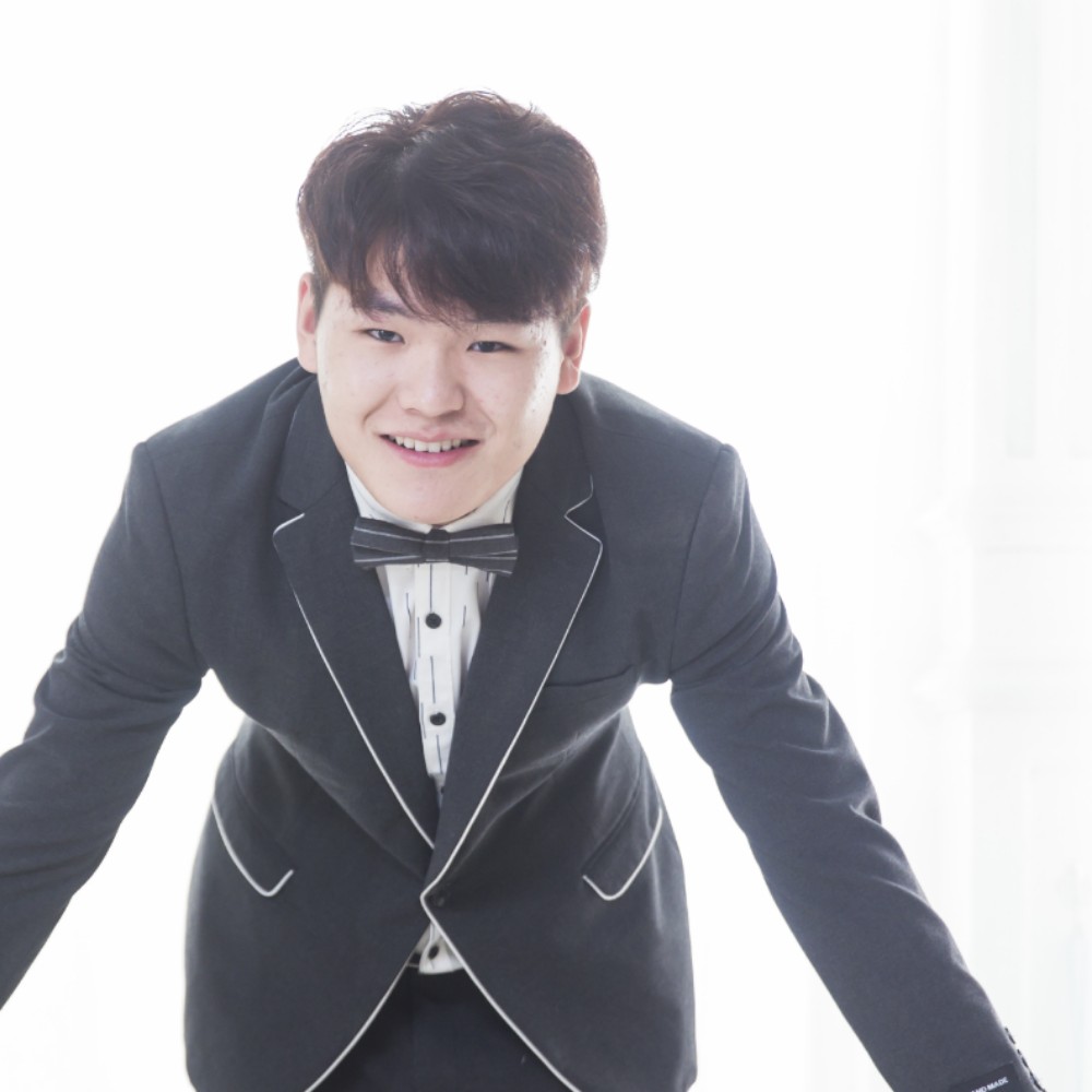 舞蹈闻爱听歌的照片