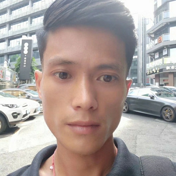 魏三少爷的照片