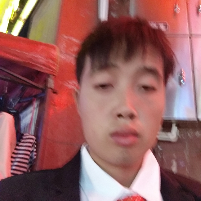 战斗机爱听歌的照片