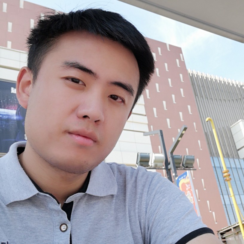 强健汉堡o的照片