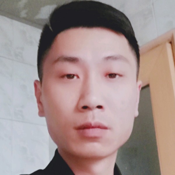 激动邂逅滑板的照片