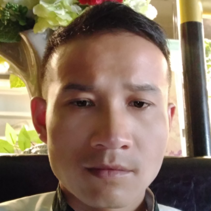 燃烧的烟火。的照片