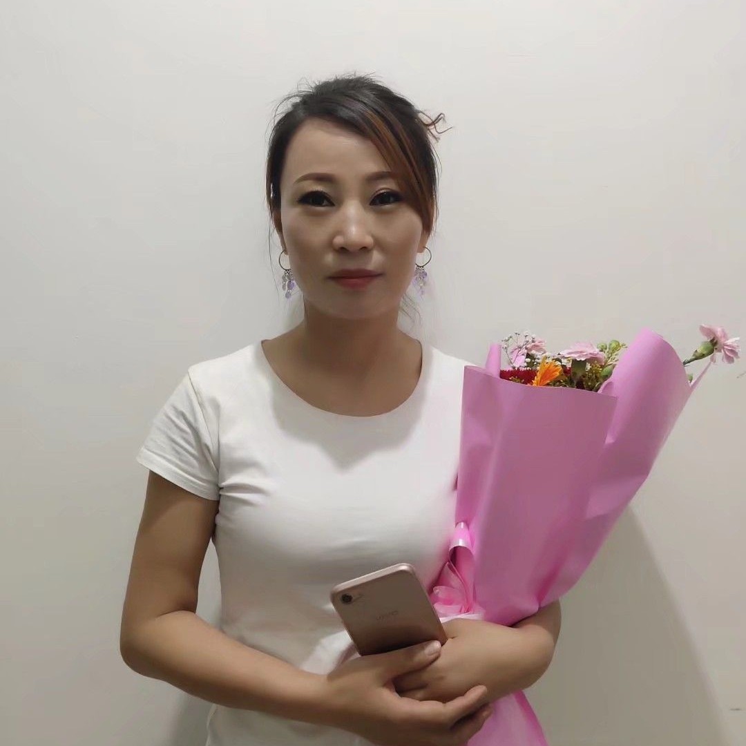 山水笑安静的照片