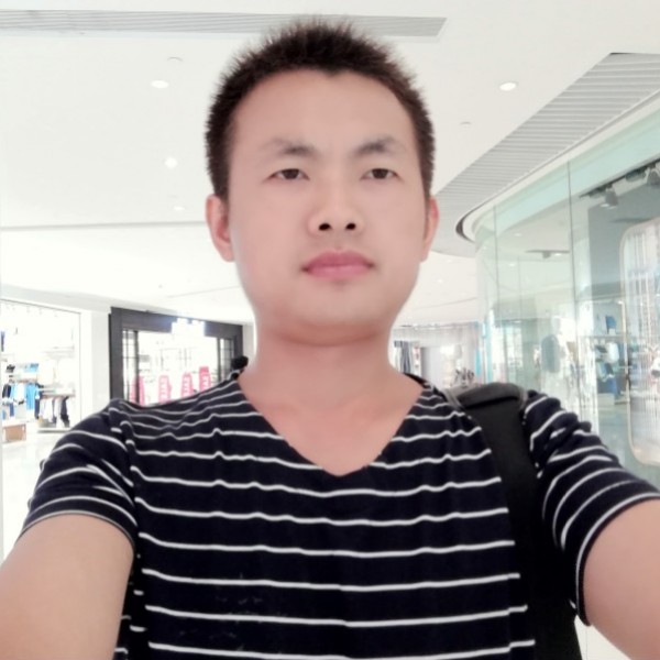 奋斗中的强子的照片