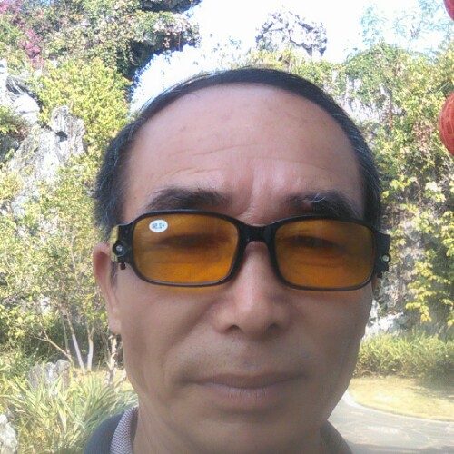 寻找后半生伴侣的照片