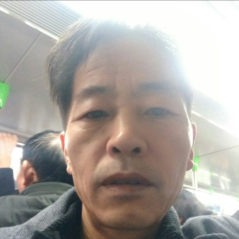 悦耳书包寂寞的烟的照片