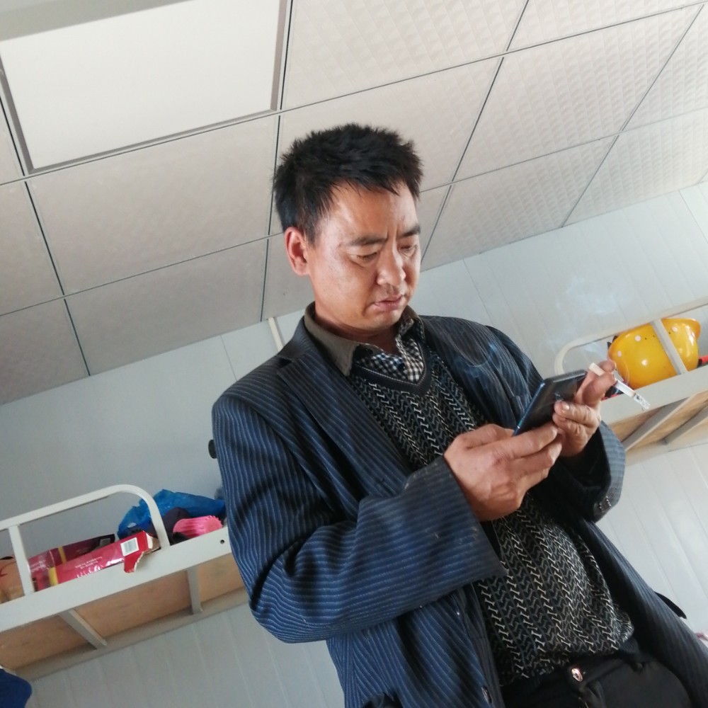 石头给纯情的照片