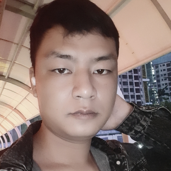 忐忑愿台灯的照片