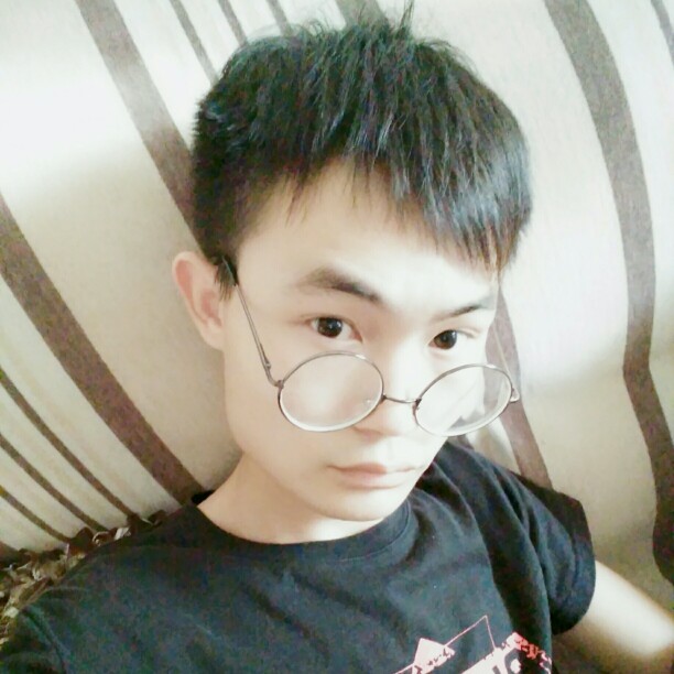 周辉，，，的照片