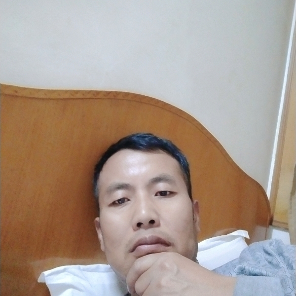 线上相亲的照片