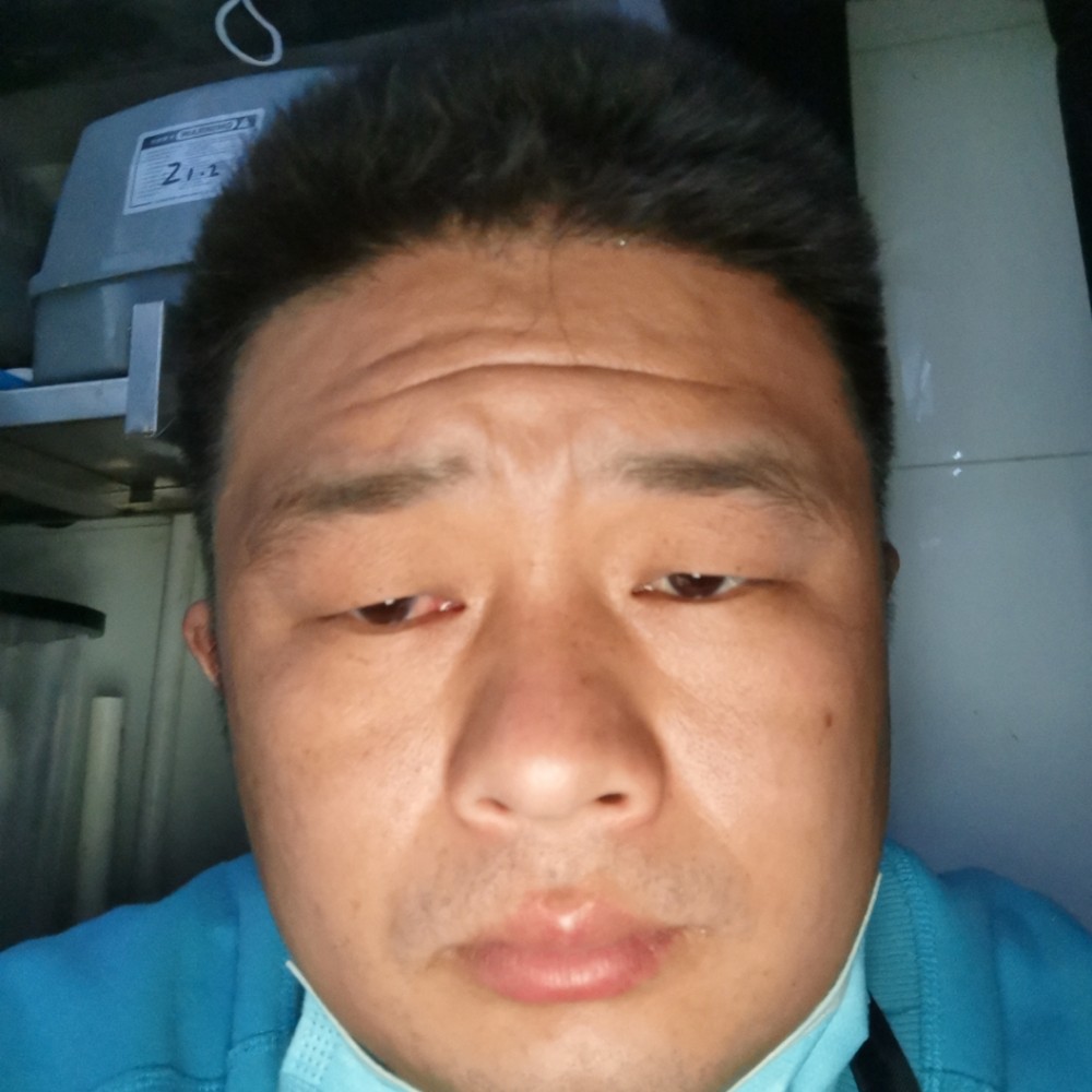 崔文泽的照片