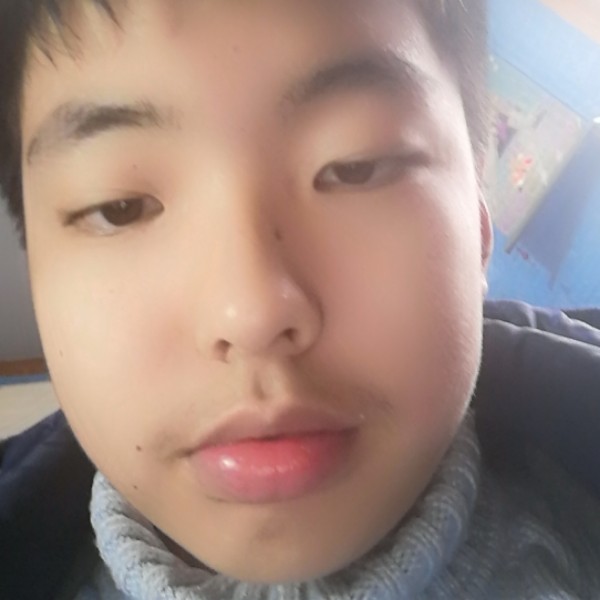 仲伟煜的照片