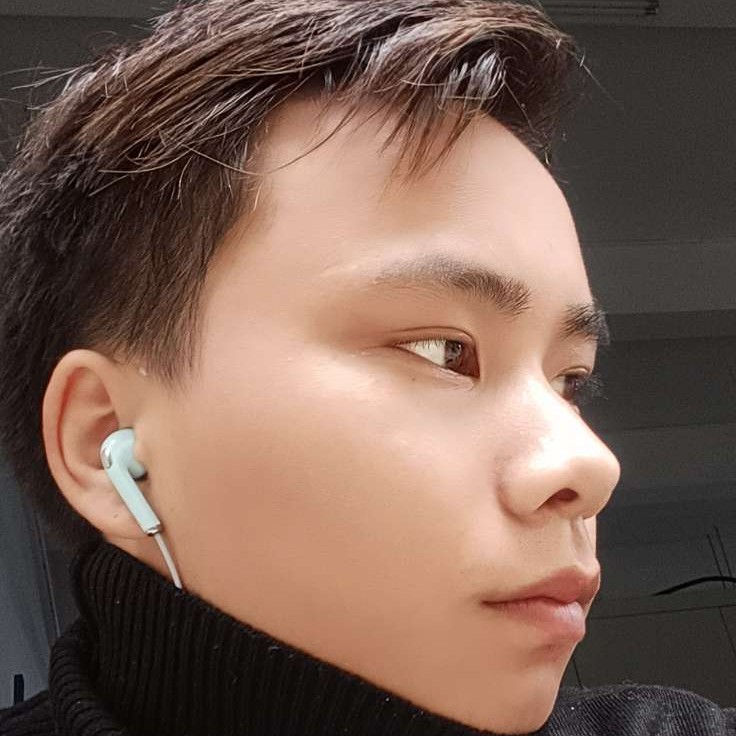 端庄改变晨阳的照片