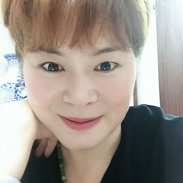 踏步前行的照片