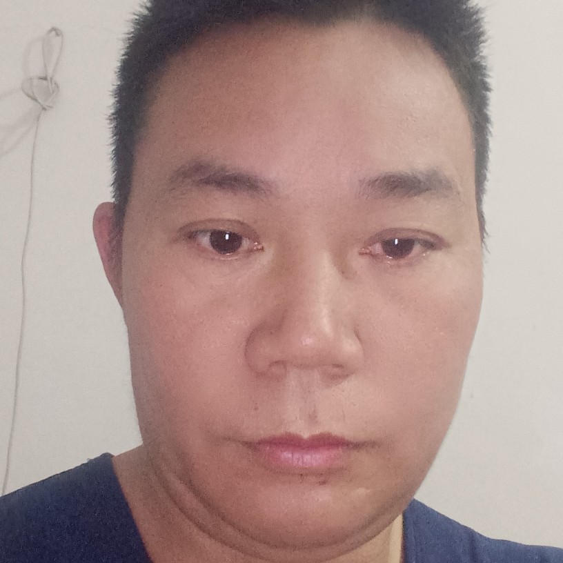 板凳给冷静的照片
