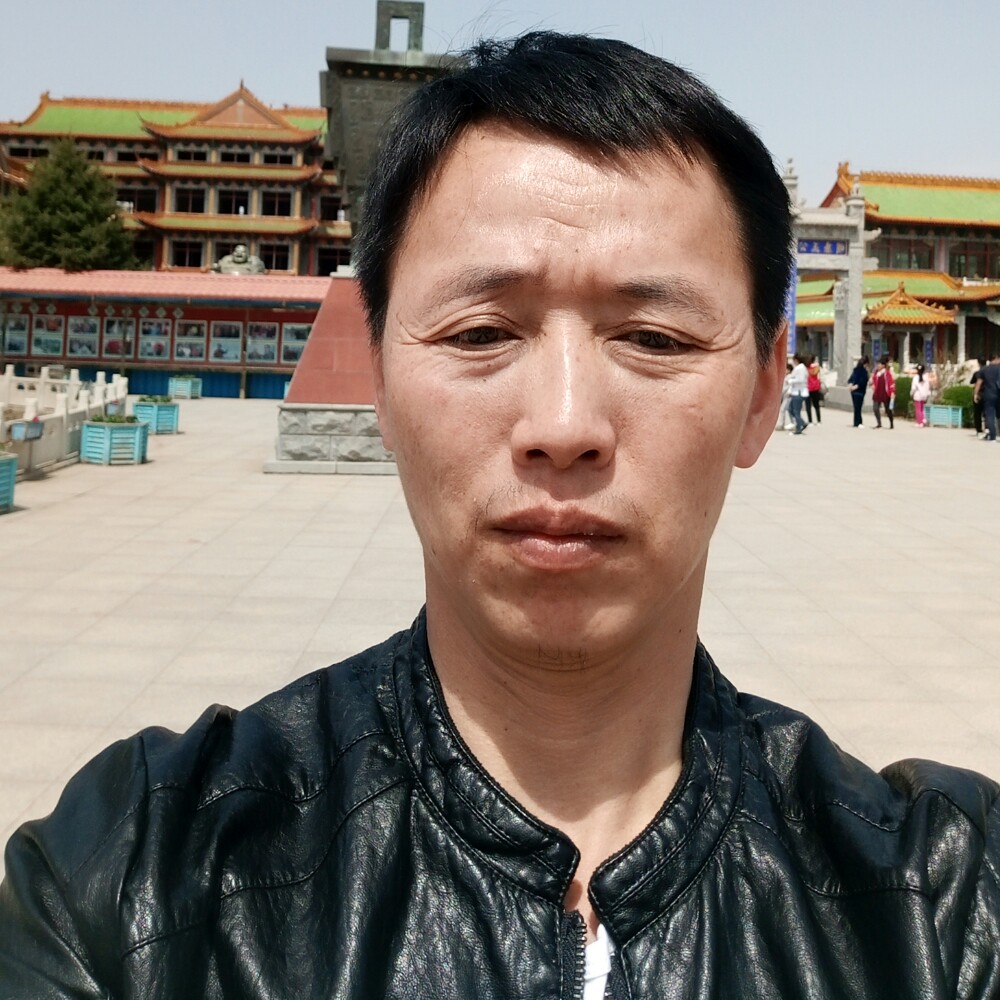 风趣晨阳的照片