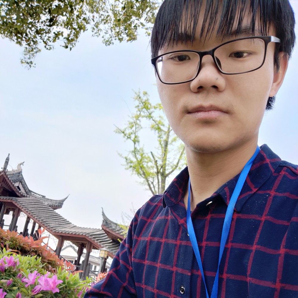 耍酷深拥棒棒糖的照片