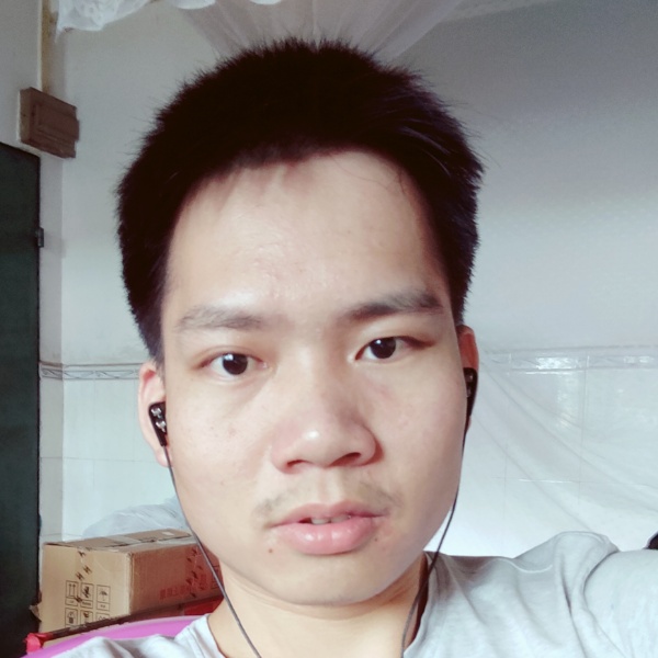 放狼的爷们的照片