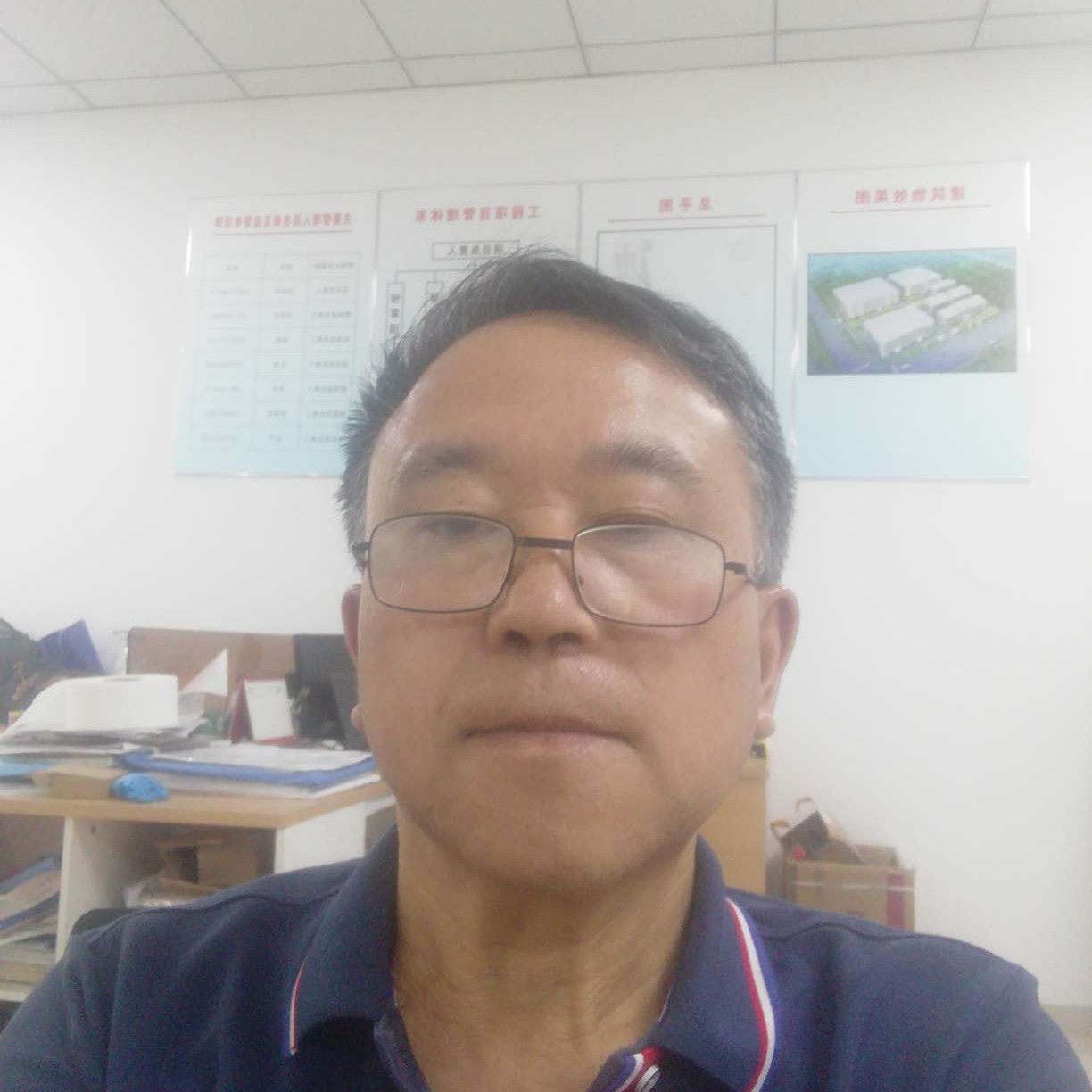 男侯的照片