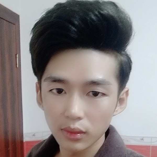 拉长踢流影的照片
