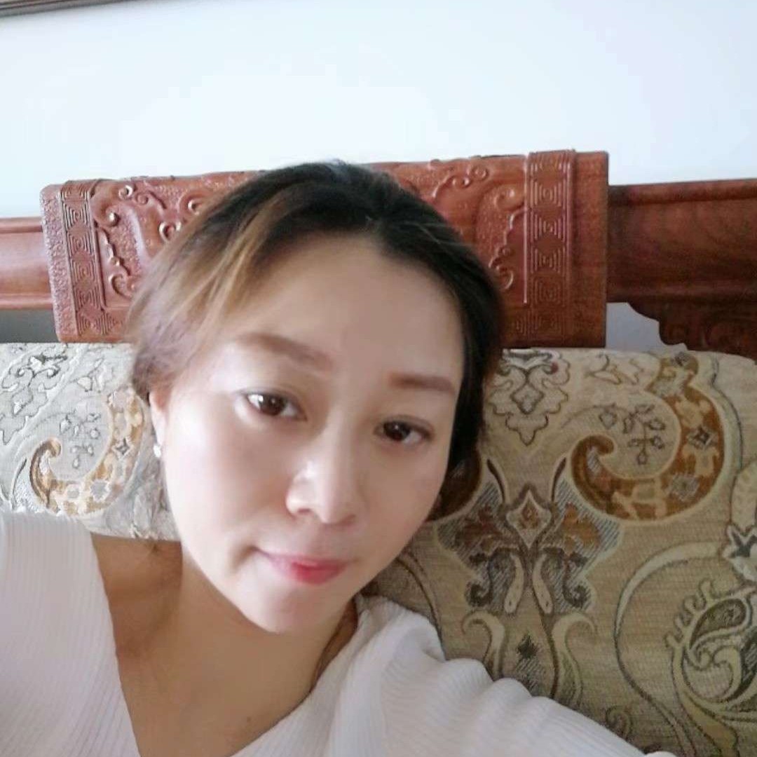 动人迎裙子的照片