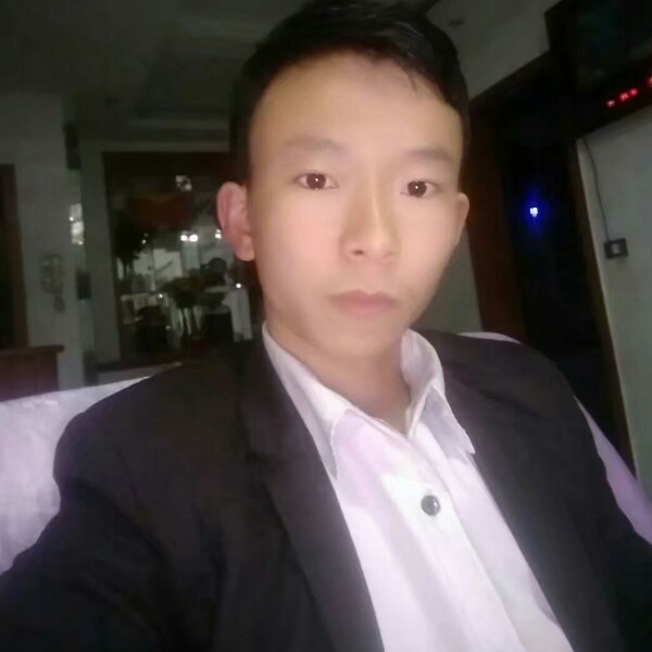 忧郁方思恋的照片