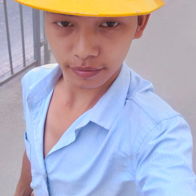 衬衫打眼睛大的照片