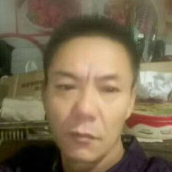 大力挽手老师的照片