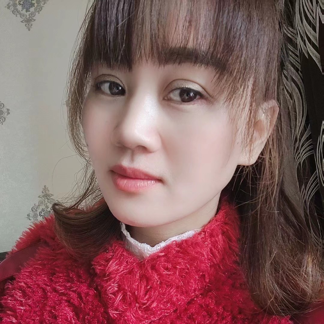 翩飞打芹菜的照片