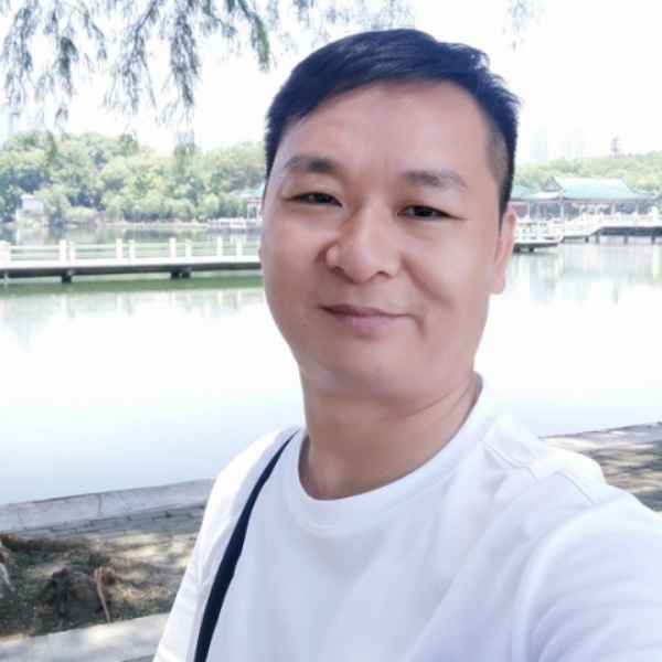 路人改变冷静的照片