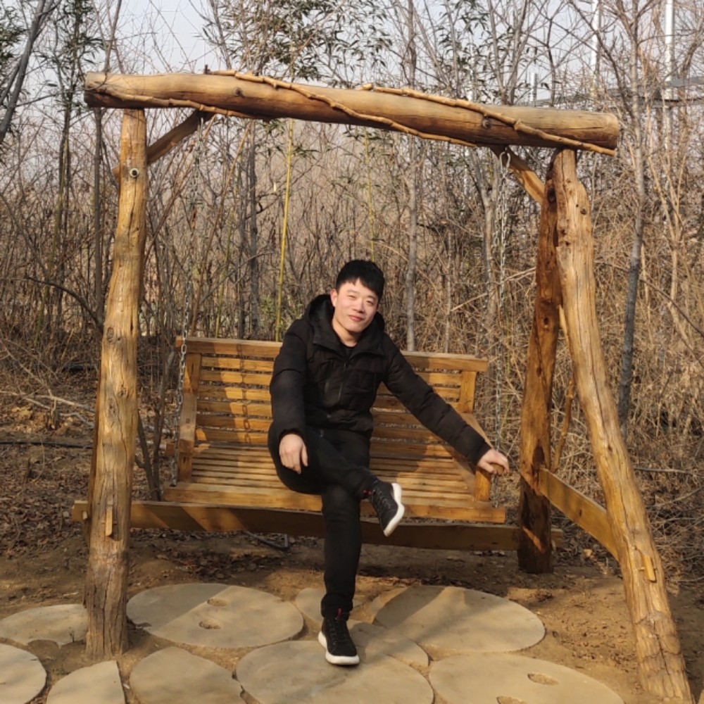 背后呓语的照片