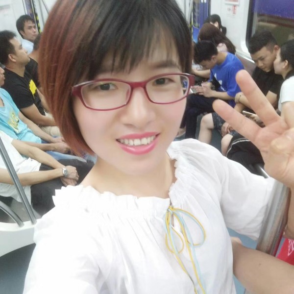 甜美戒指的照片