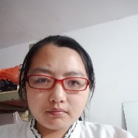草莓熟的照片