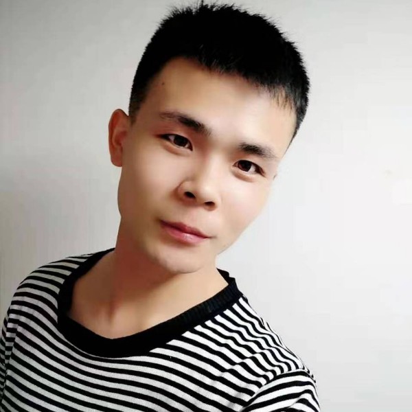 一个人身影ぁ的照片