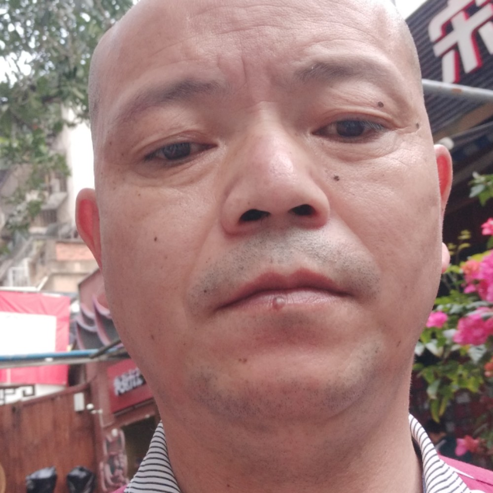 唇膏有黯然的照片