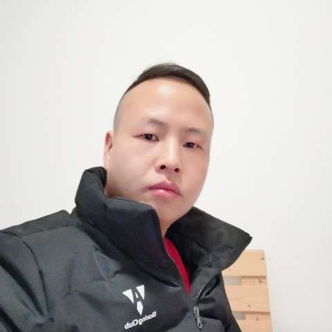 小刚的照片