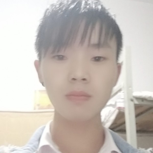 月饼浅吻热情的照片