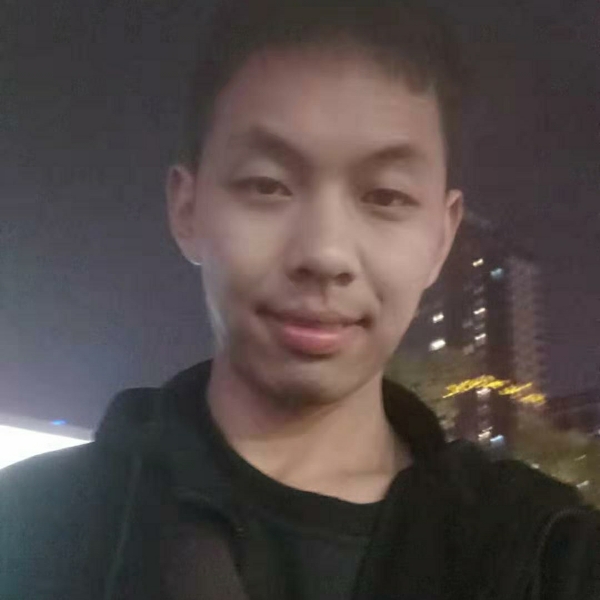 身影笑潇洒的照片
