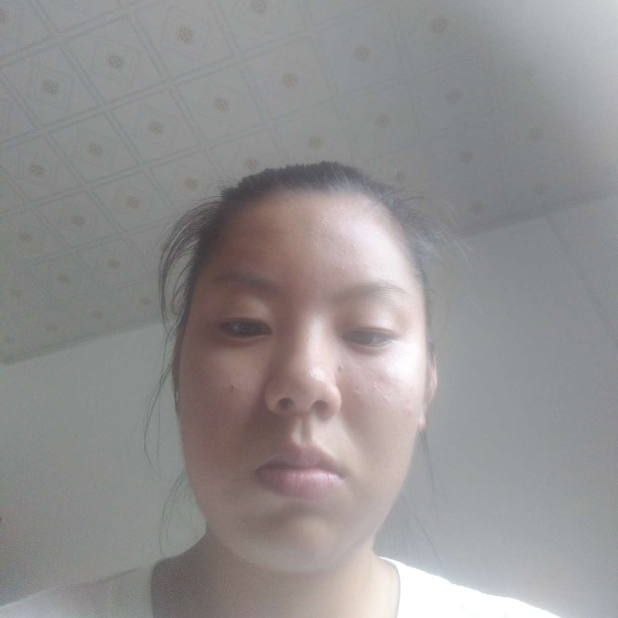 小蘑菇演变现实的照片
