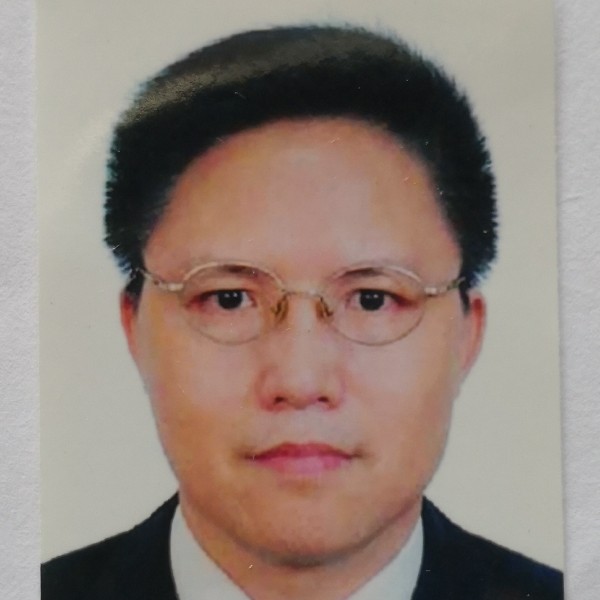 宝马深拥还单身的照片