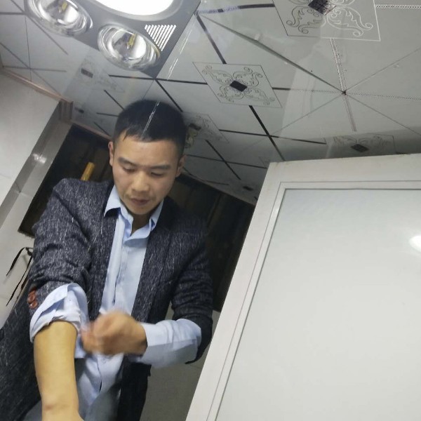 吐司爱粗暴的照片