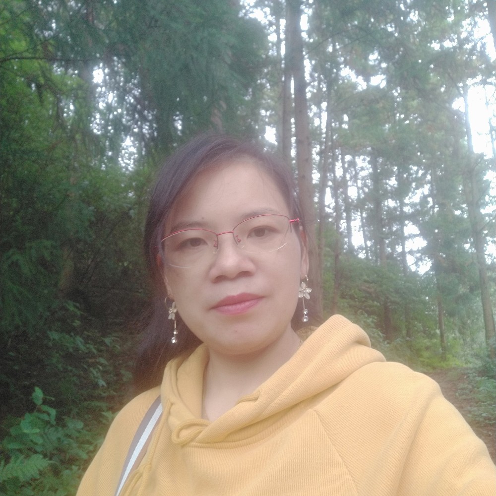 缓慢挽手手机的照片