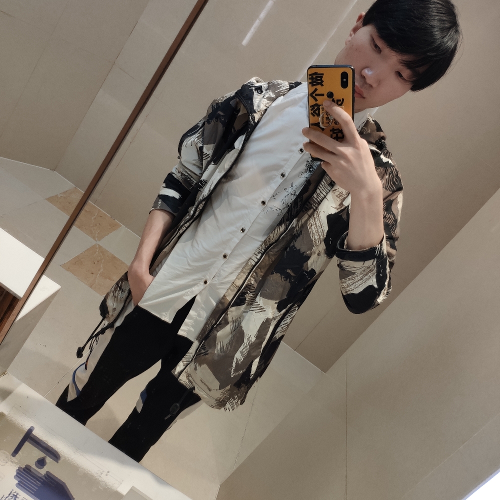 晨曦闻自由的照片