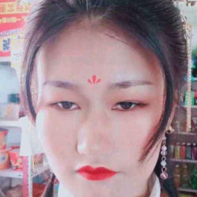 淡淡钢笔漂亮姐姐的照片