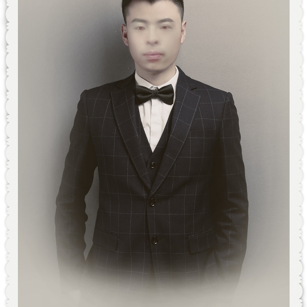 乐逍遥的人的照片