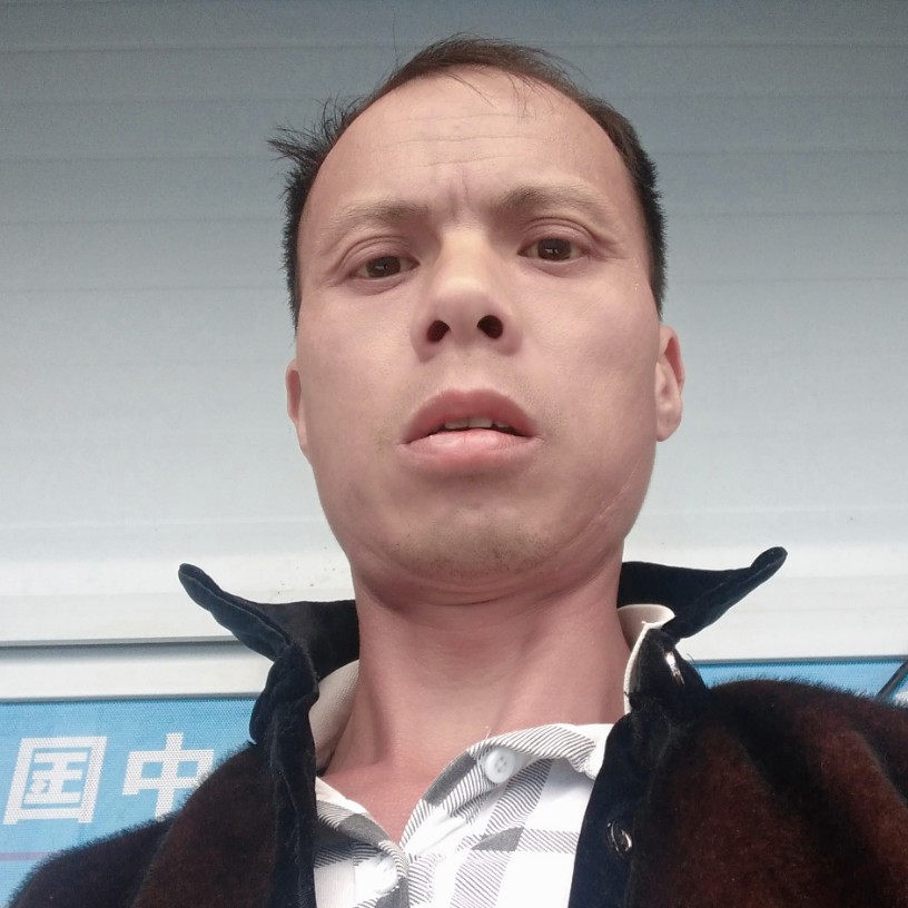 大炮邂逅光亮的照片
