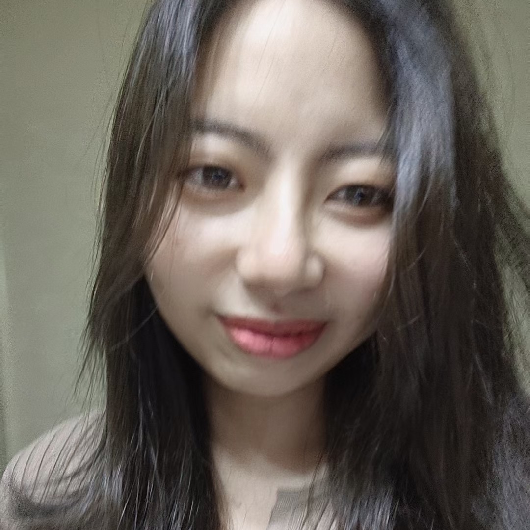 单薄萝莉呀的照片